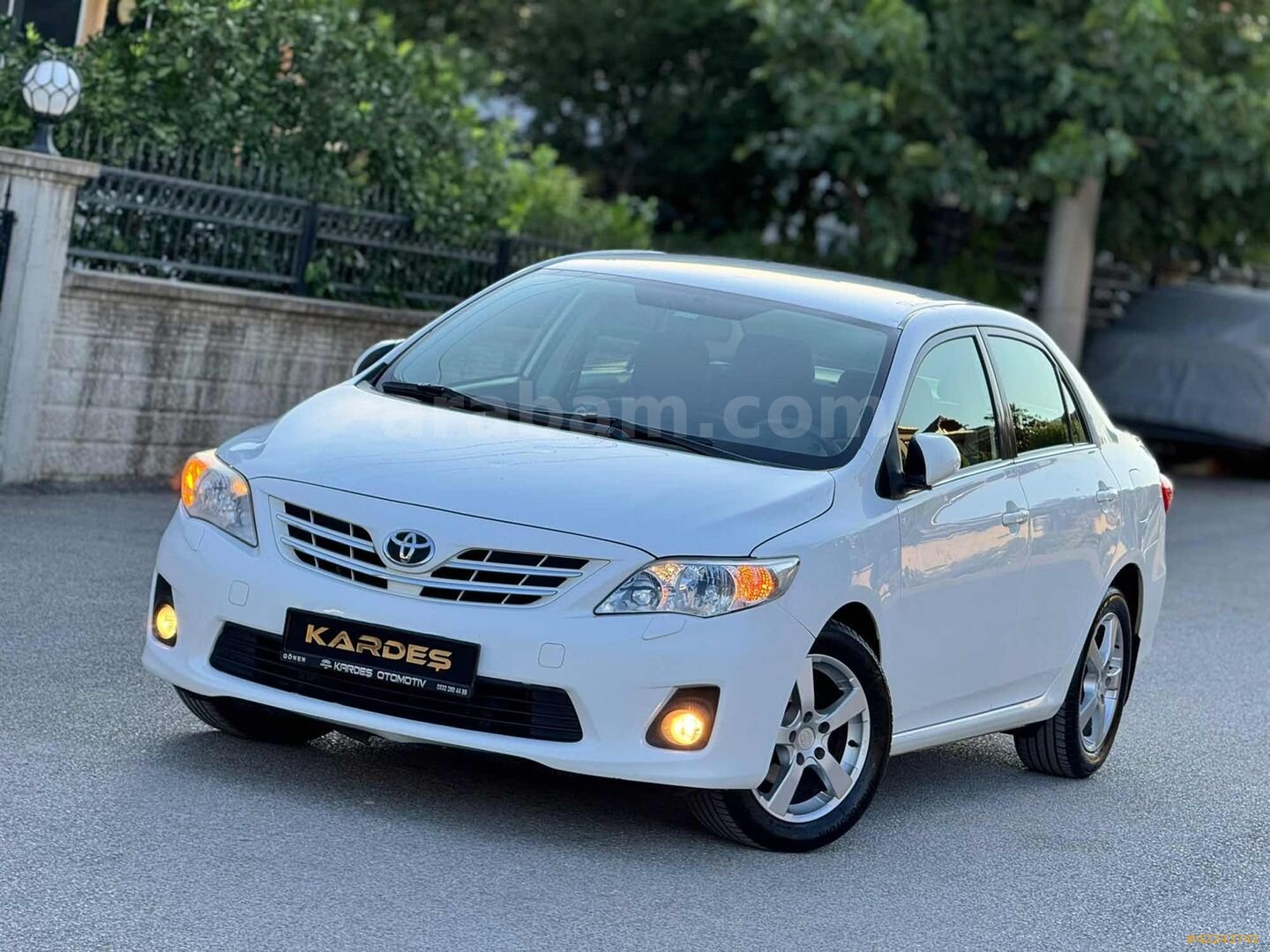 Galeriden Toyota Corolla 1.4 D-4D Comfort Extra 2011 Model Balıkesir 109.000 km Beyaz 5