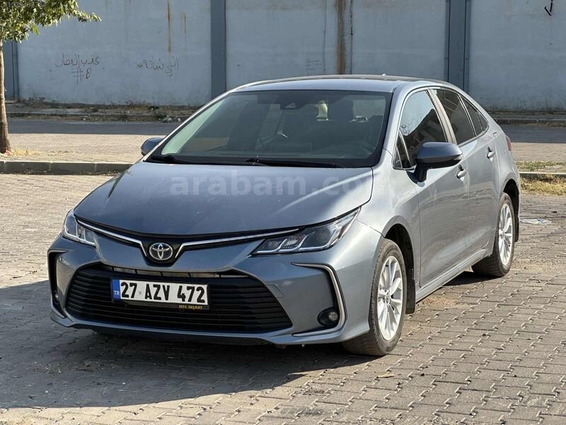 Galeriden Toyota Corolla 1.8 Hybrid Dream 2022 Model Gaziantep 156.000 km Gri