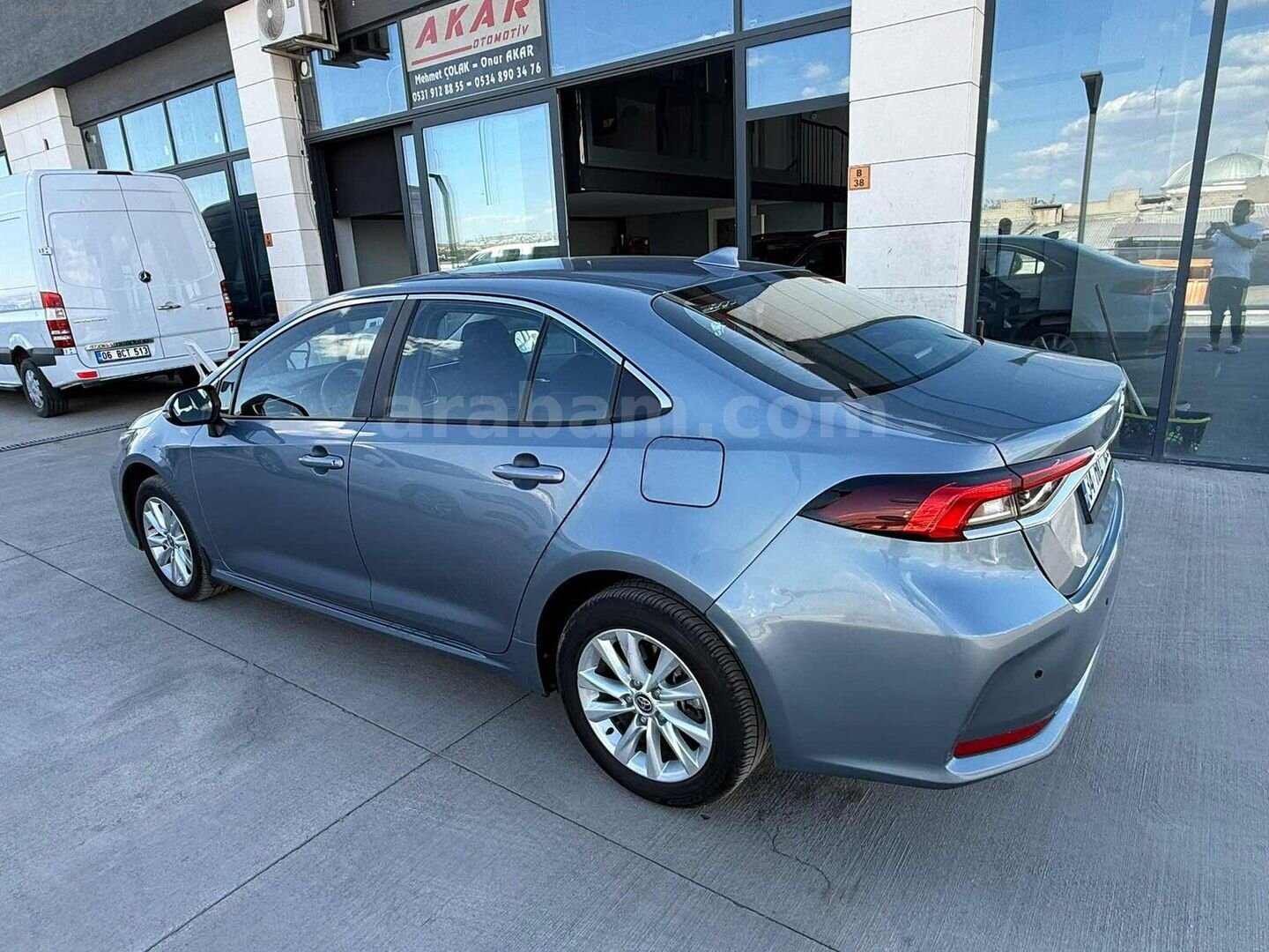 Galeriden Toyota Corolla 1.8 Hybrid Dream 2023 Model Ankara 58.000 km Gri 5