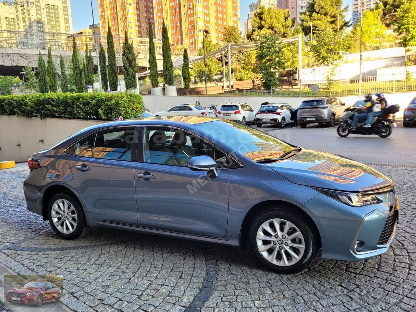 Galeriden Toyota Corolla 1.8 Hybrid Dream 2022 Model İstanbul 97.000 km Füme 7