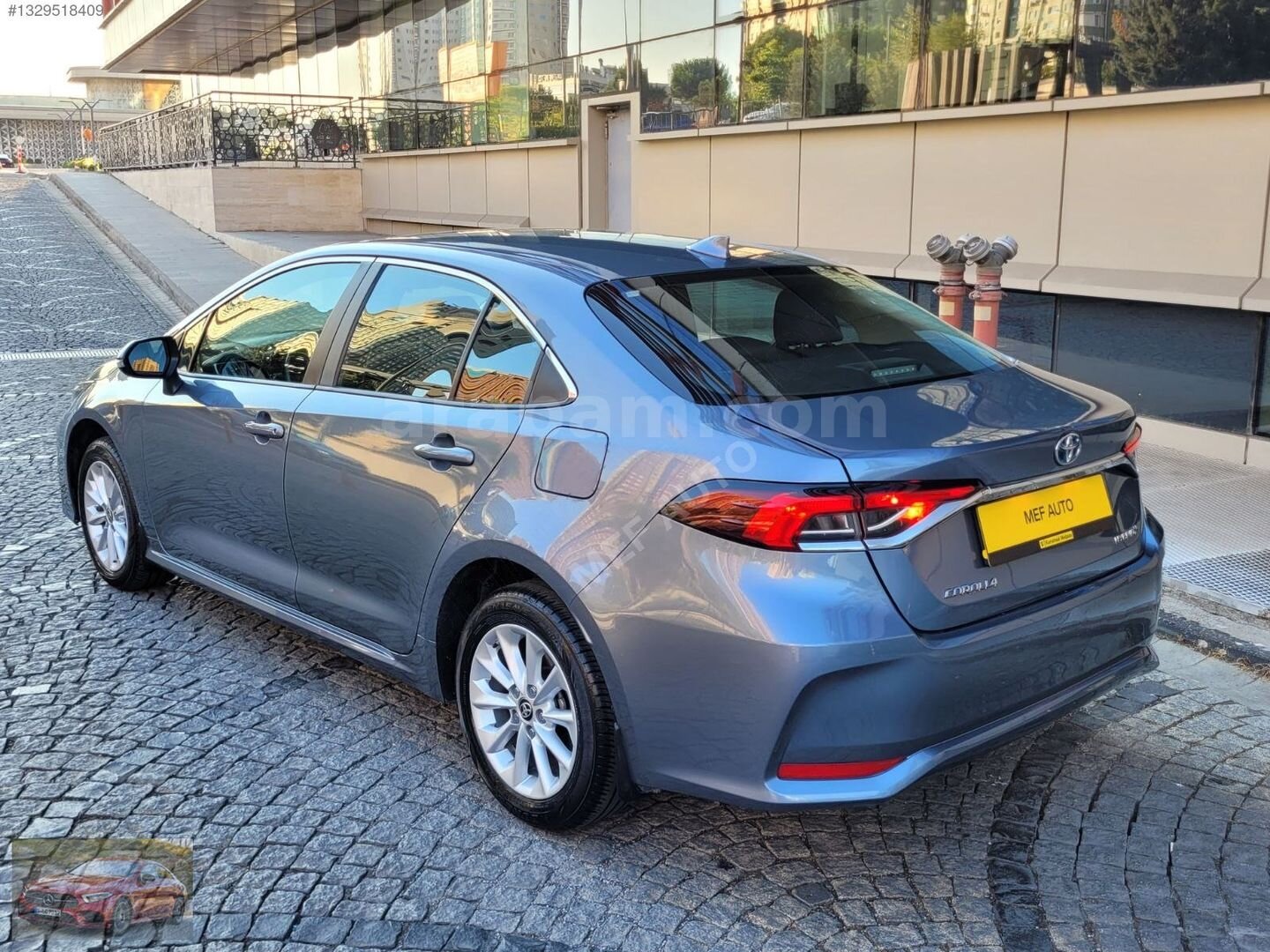 Galeriden Toyota Corolla 1.8 Hybrid Dream 2022 Model İstanbul 97.000 km Füme 4