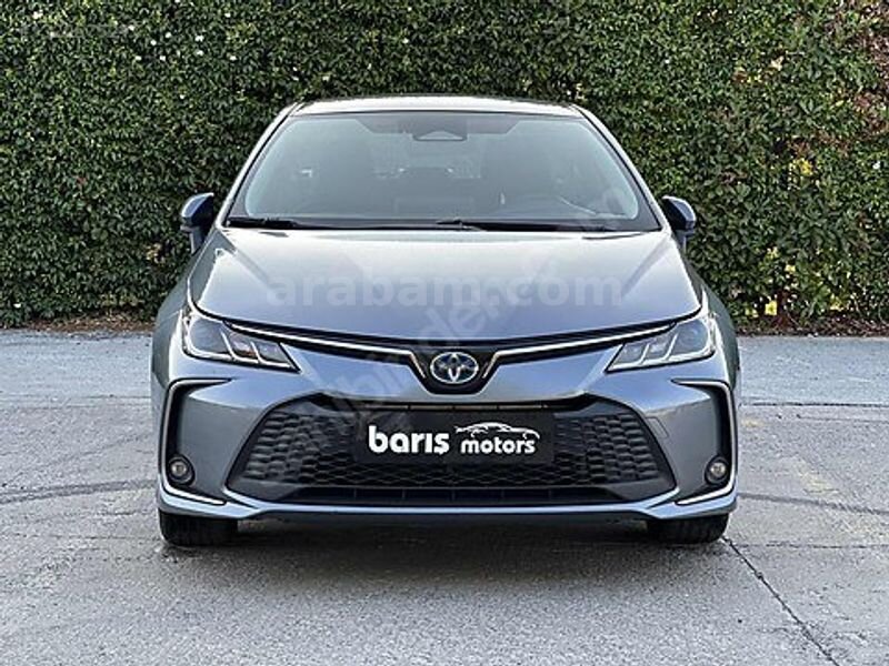 Galeriden Toyota Corolla 1.8 Hybrid Dream 2023 Model İstanbul 145.000 km Mavi