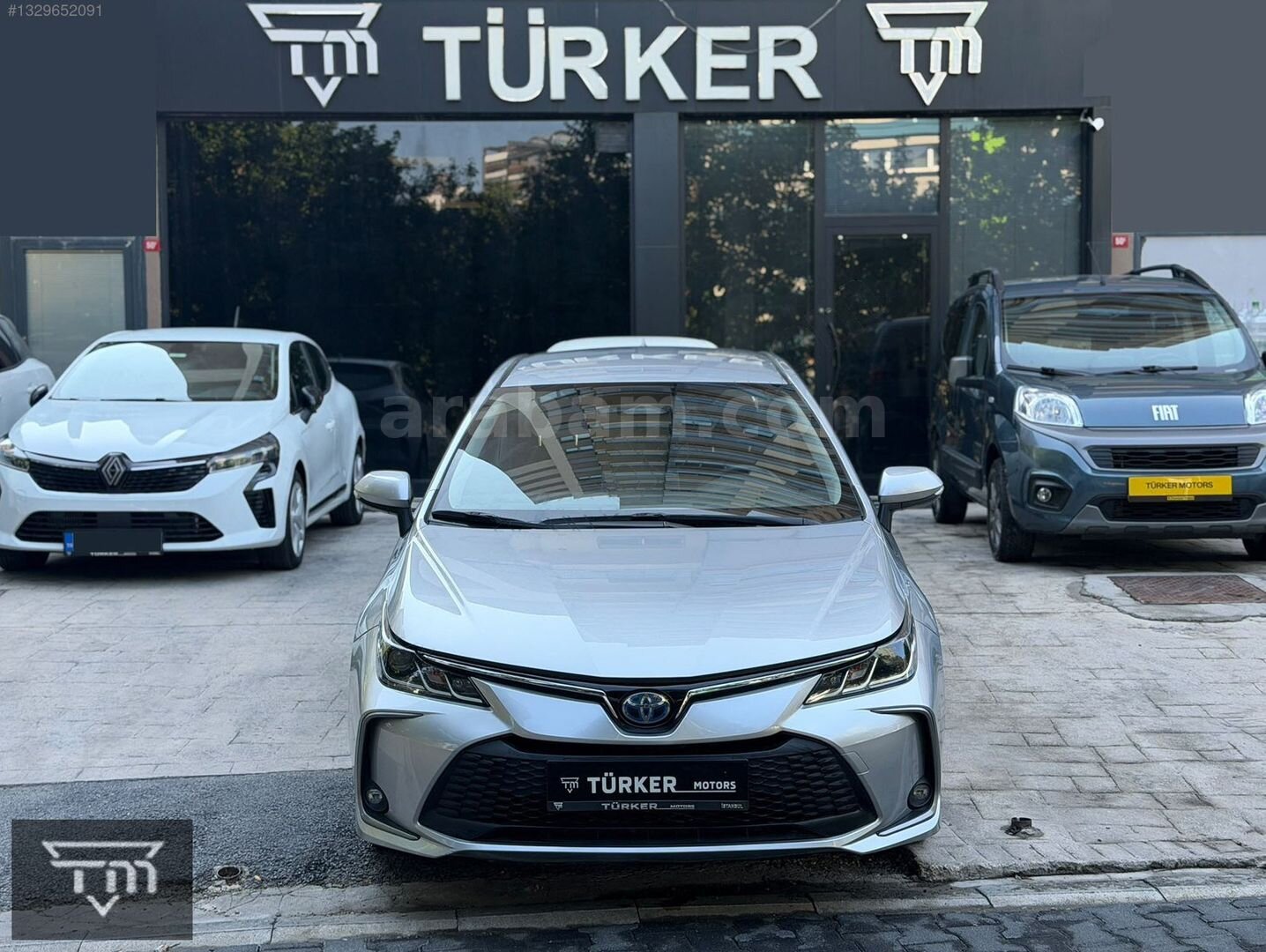 Galeriden Toyota Corolla 1.8 Hybrid Dream 2024 Model İstanbul 46.100 km Gri 1