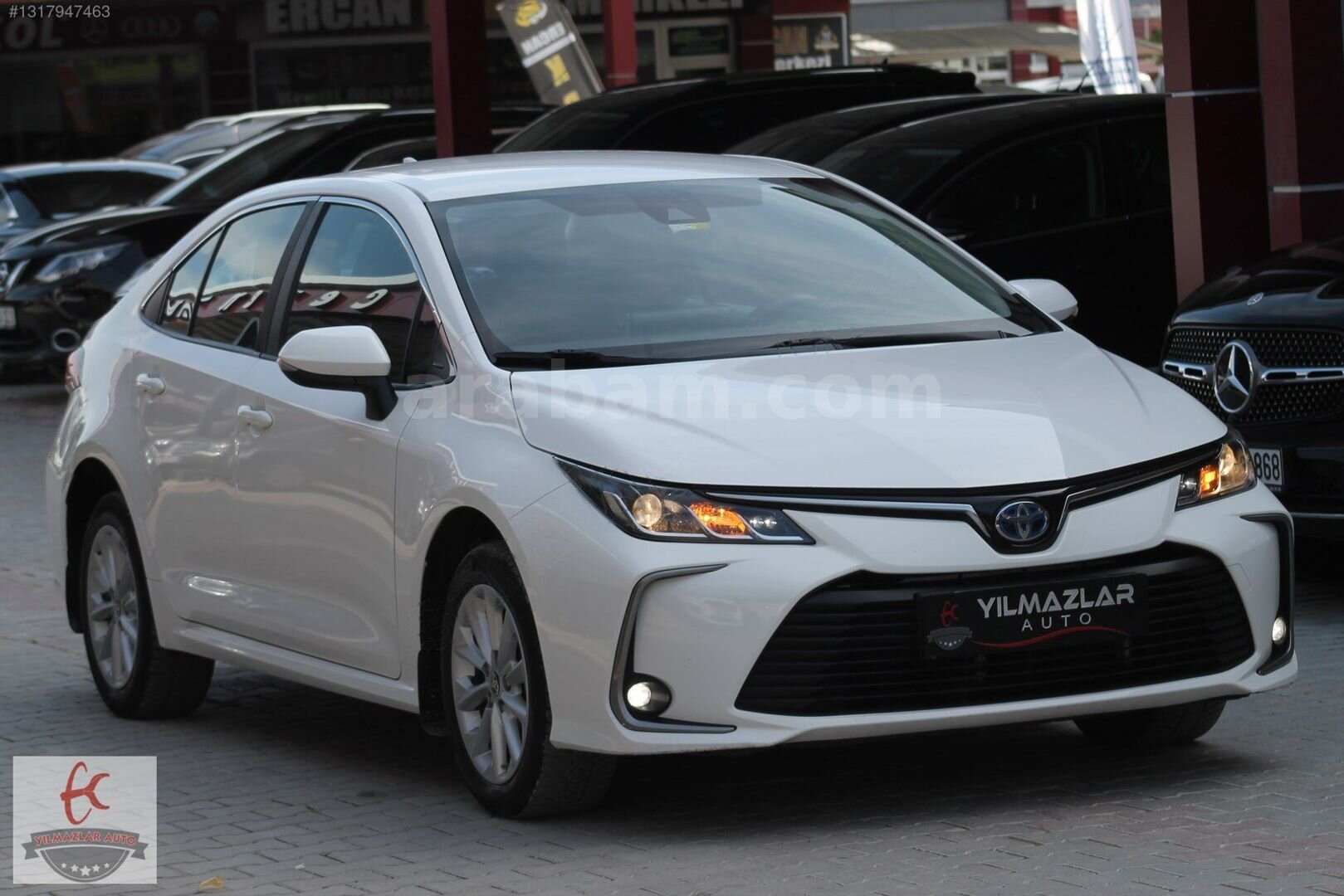 Galeriden Toyota Corolla 1.8 Hybrid Dream 2022 Model Adana 137.000 km Beyaz 3