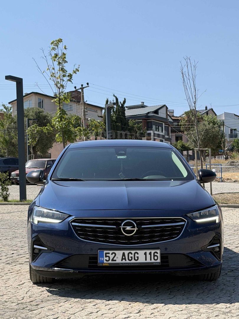 Sahibinden Opel Insignia 1.5 d Edition 2021 Model İstanbul 115.500 km Lacivert 7