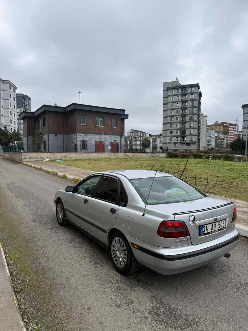 Sahibinden Volvo S40 1.6 2000 Model İstanbul 289.000 km Gri (Gümüş) 7