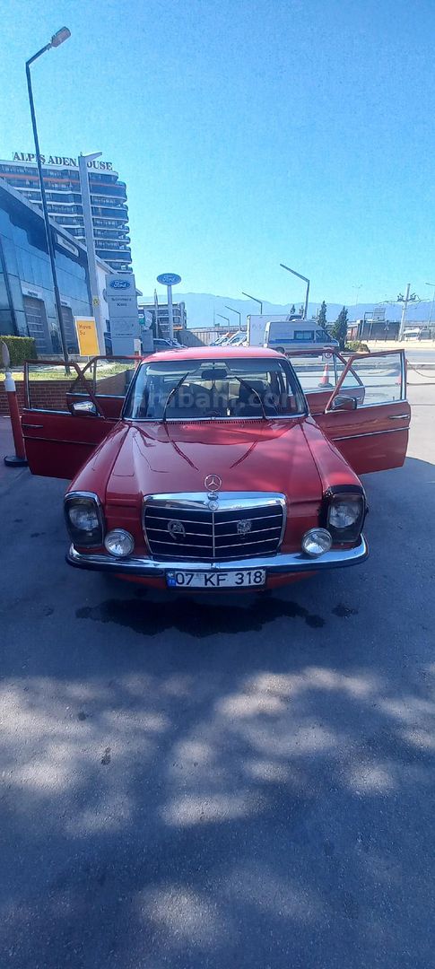 Sahibinden Mercedes - Benz 115 1974 Model Bursa 20.000 km Kırmızı