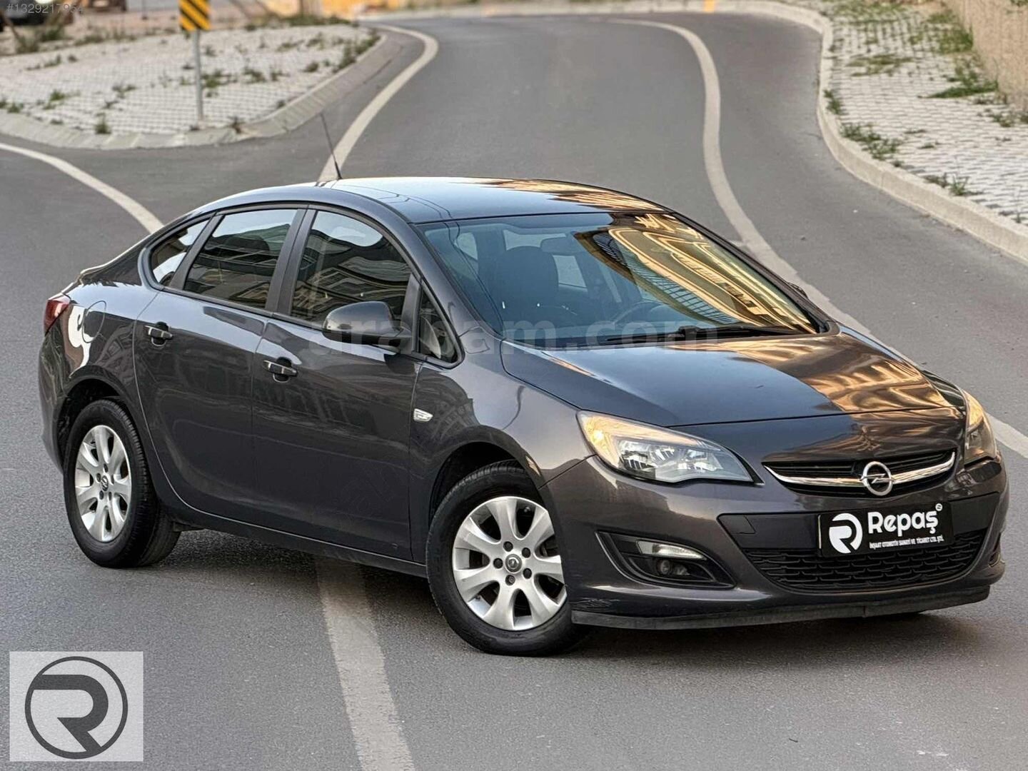 Galeriden Opel Astra 1.6 CDTI Design 2016 Model Kocaeli 192.000 km Füme 7