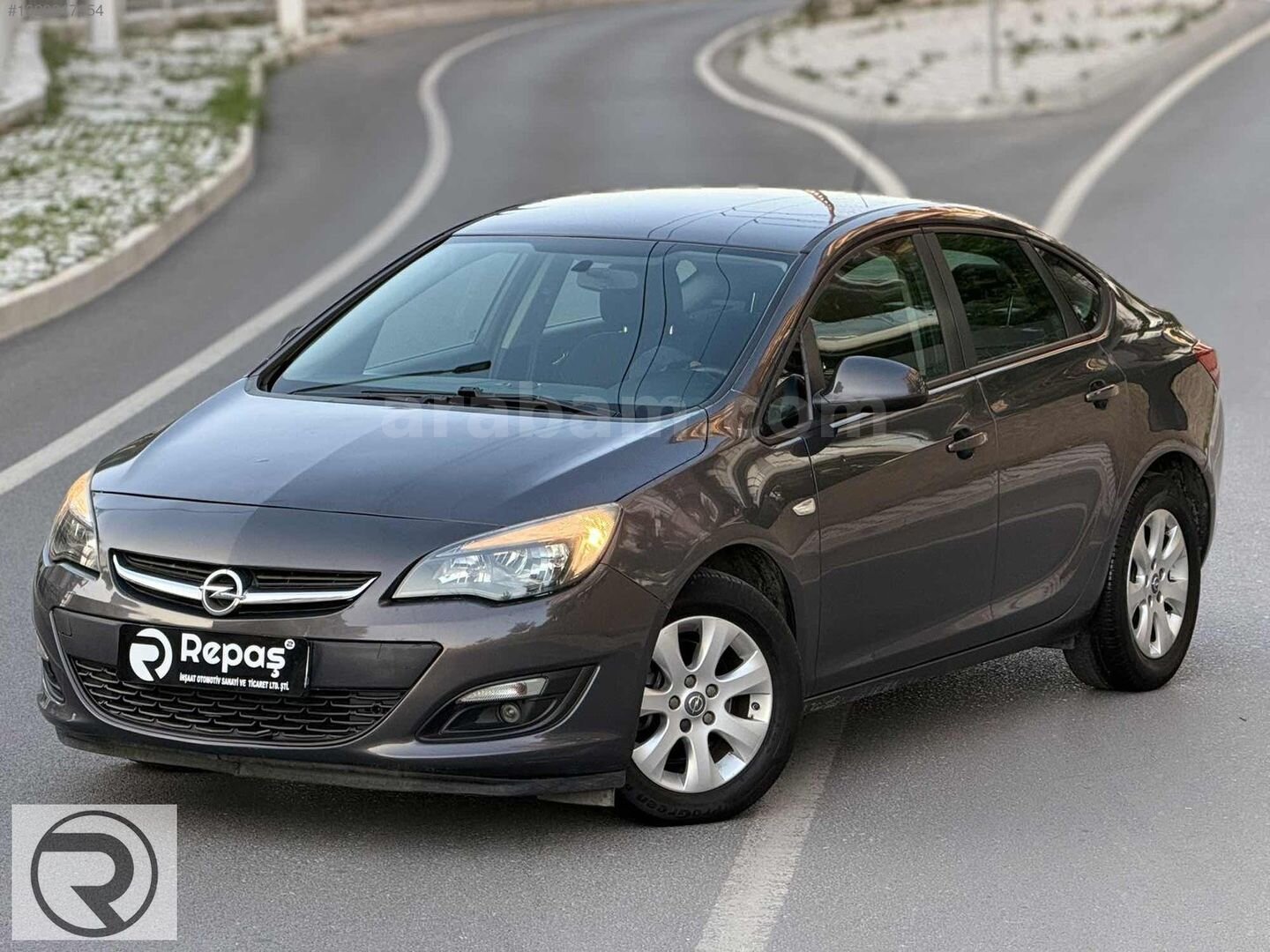 Galeriden Opel Astra 1.6 CDTI Design 2016 Model Kocaeli 192.000 km Füme 6