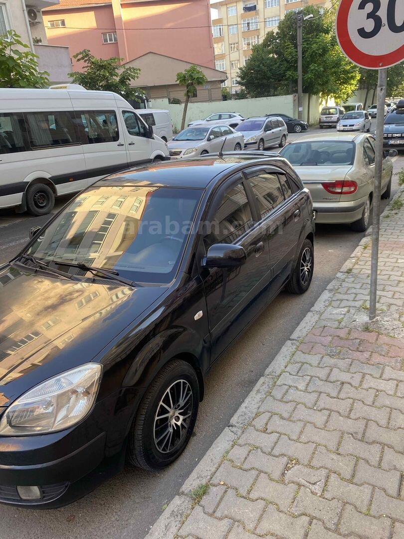 Sahibinden Kia Rio 1.5 CRDi EX Comfort 2006 Model Kocaeli 320.000 km Siyah 5