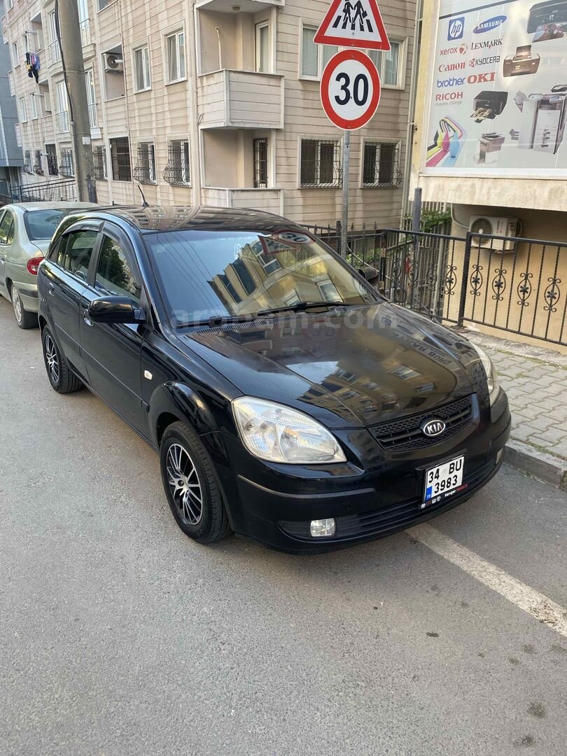 Sahibinden Kia Rio 1.5 CRDi EX Comfort 2006 Model Kocaeli 320.000 km Siyah 4