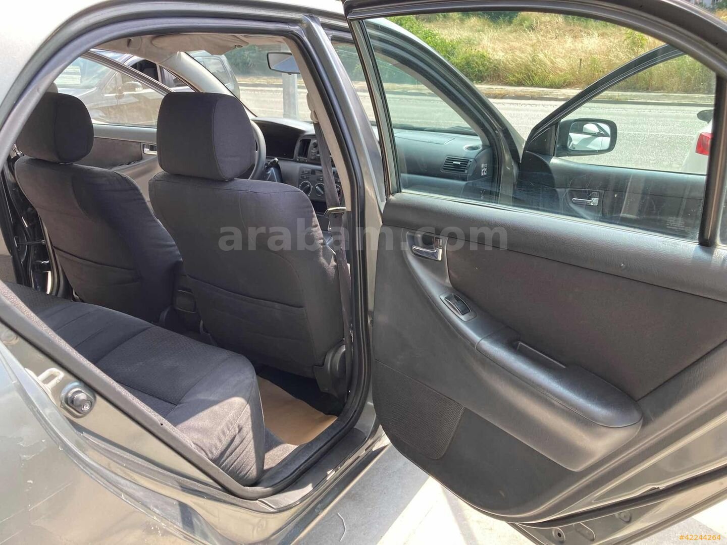 Galeriden Toyota Corolla 1.6 Terra 2005 Model Samsun 390.000 km Gri 7