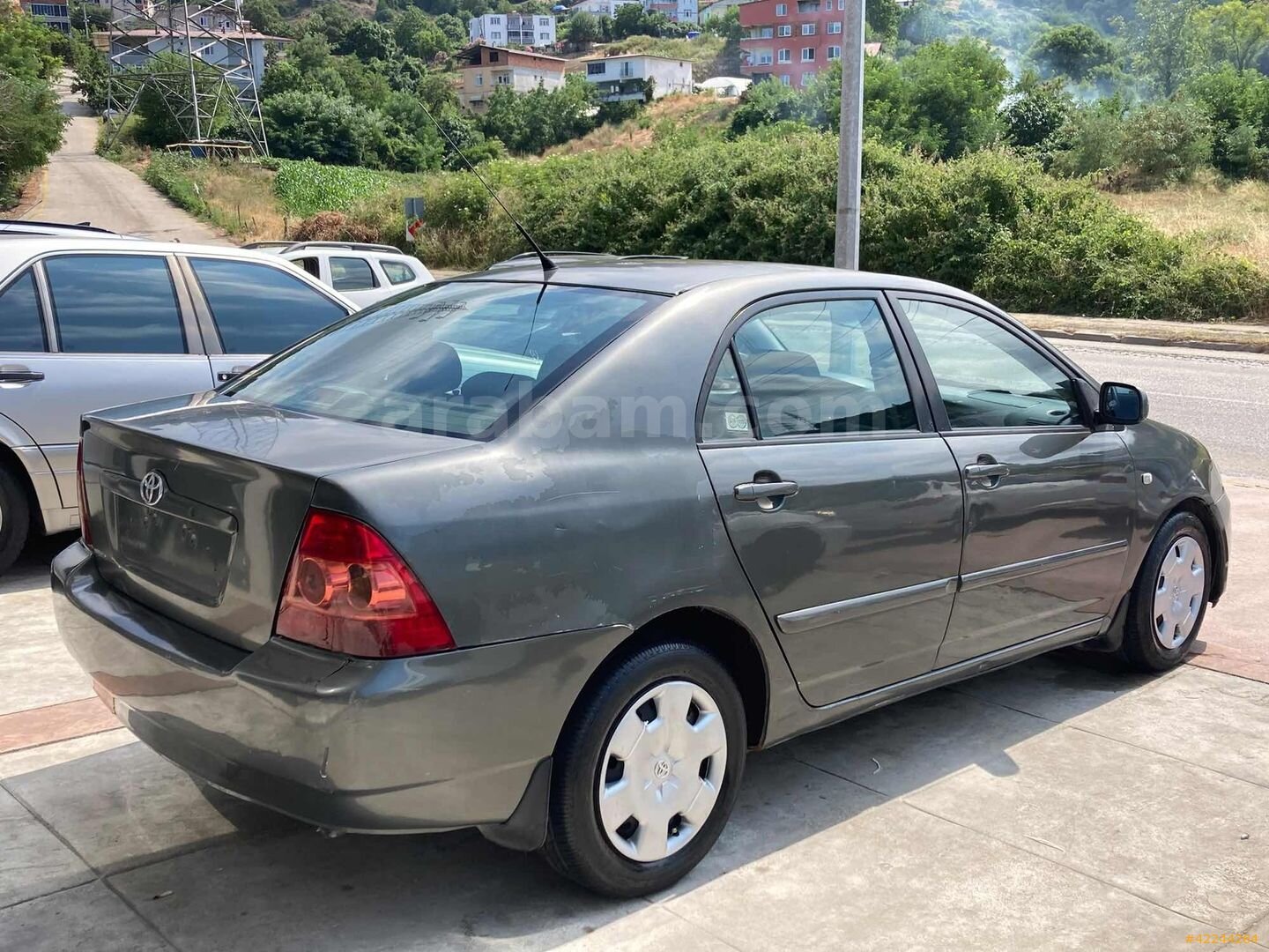 Galeriden Toyota Corolla 1.6 Terra 2005 Model Samsun 390.000 km Gri 4