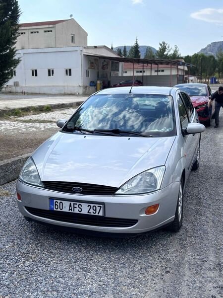 Sahibinden Ford Focus 1.6 Ghia 2001 Model Muğla 175.000 km Gri (metalik)