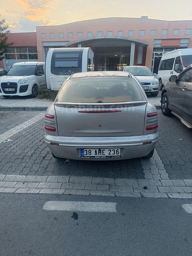 Sahibinden Fiat Brava 1.6 SX 2000 Model İstanbul 300.000 km Gri 4