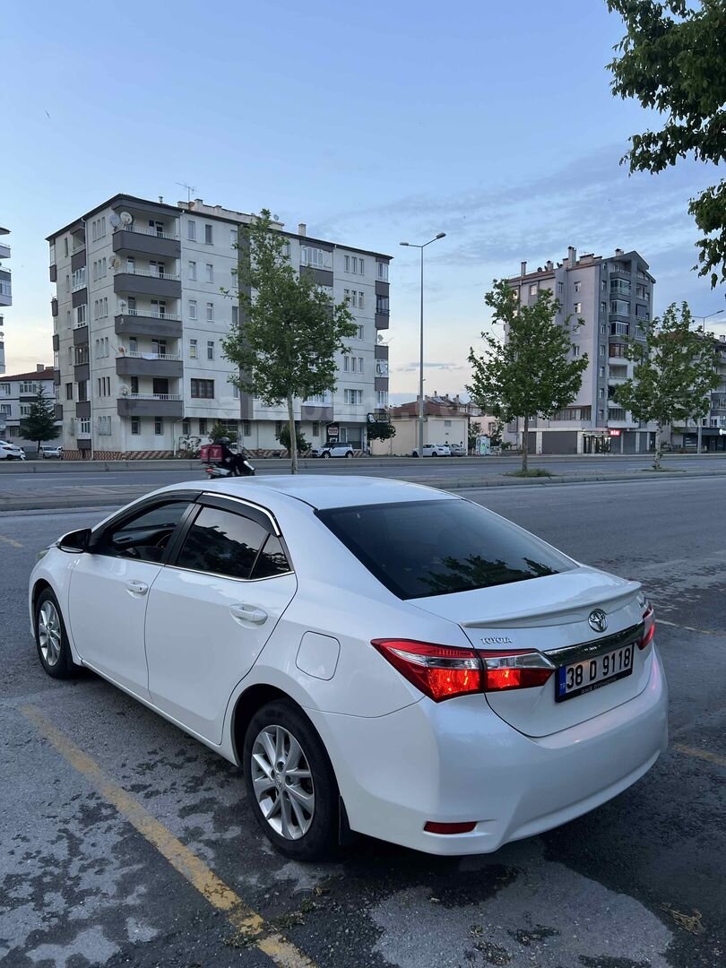 Sahibinden Toyota Corolla 1.6 Advance 2014 Model Kayseri 145.000 km Beyaz 6
