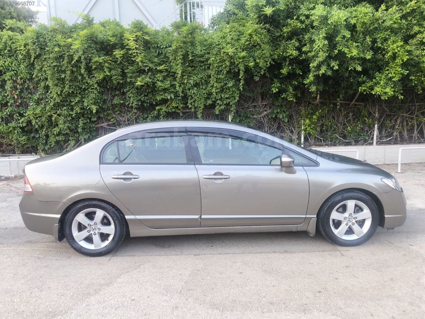 Galeriden Honda Civic 1.6i VTEC Dream 2008 Model Antalya 141.000 km Gri 2
