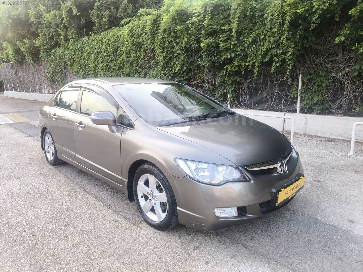 Galeriden Honda Civic 1.6i VTEC Dream 2008 Model Antalya 141.000 km Gri 1
