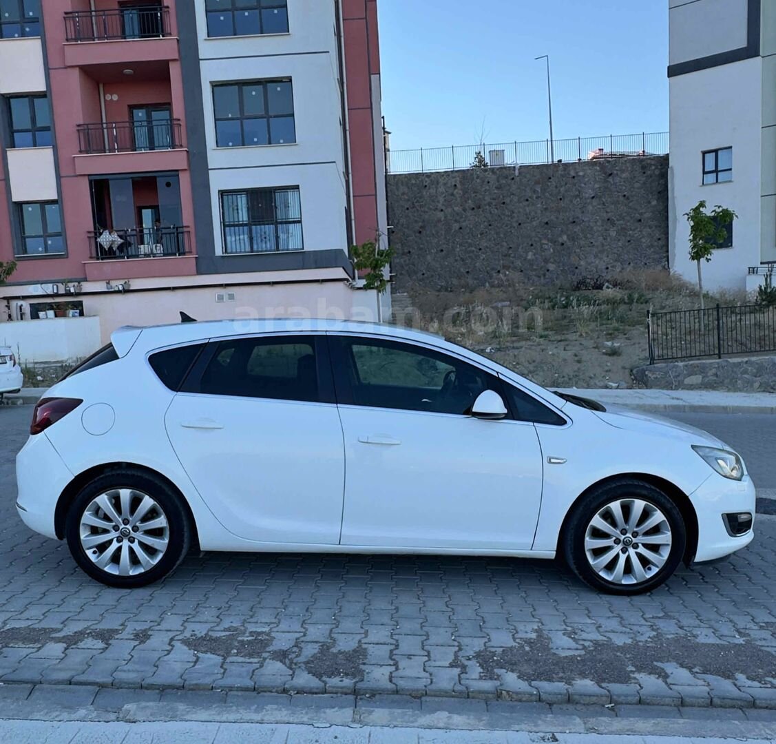 Sahibinden Opel Astra 1.3 CDTI Cosmo 2013 Model Hatay 250.000 km Beyaz 7