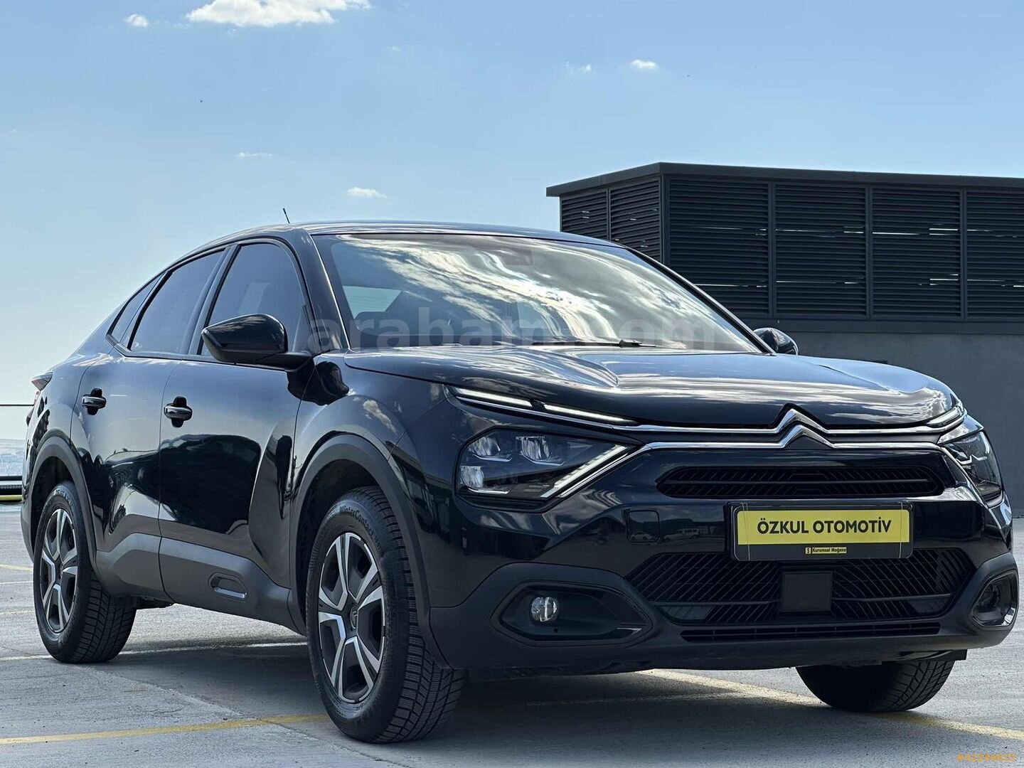 Galeriden Citroen C4 X 1.2 PureTech Feel Bold 2023 Model Ankara 71.000 km Siyah 1