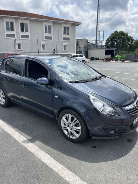 Sahibinden Opel Corsa 1.4 Twinport Enjoy 111 2010 Model İstanbul 204.000 km Mavi