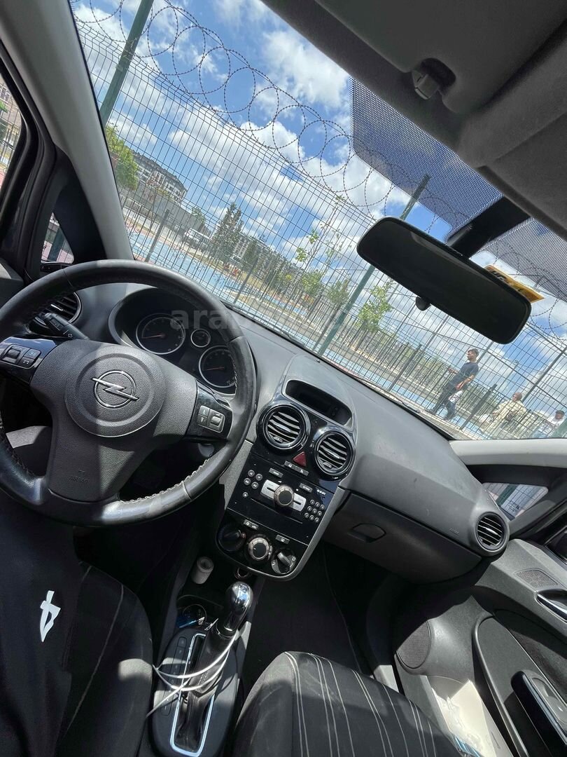 Sahibinden Opel Corsa 1.4 Twinport Enjoy 111 2010 Model İstanbul 204.000 km Mavi 7