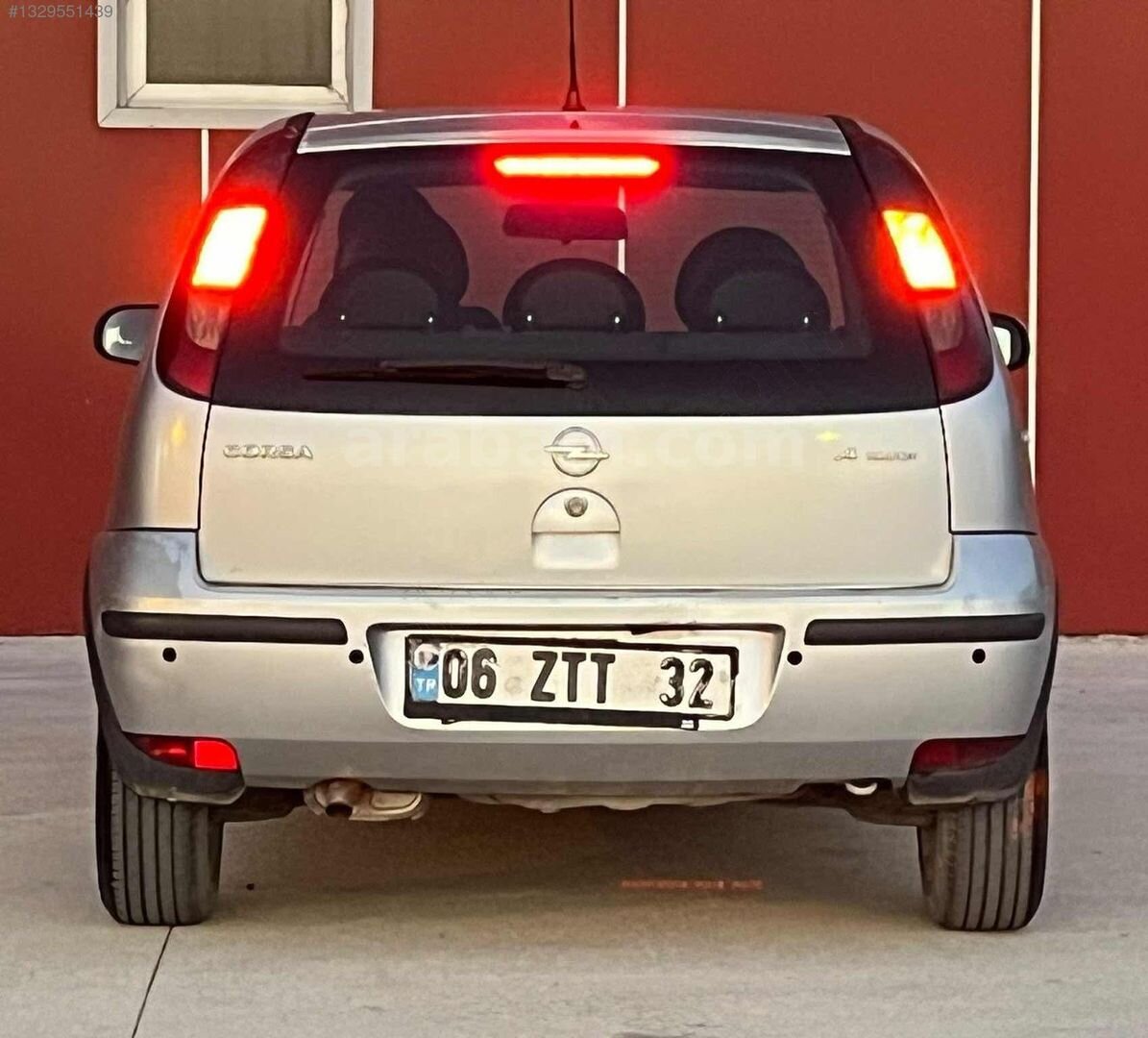 Galeriden Opel Corsa 1.4 Twinport Enjoy 2004 Model Afyonkarahisar 180.969 km Gri 2