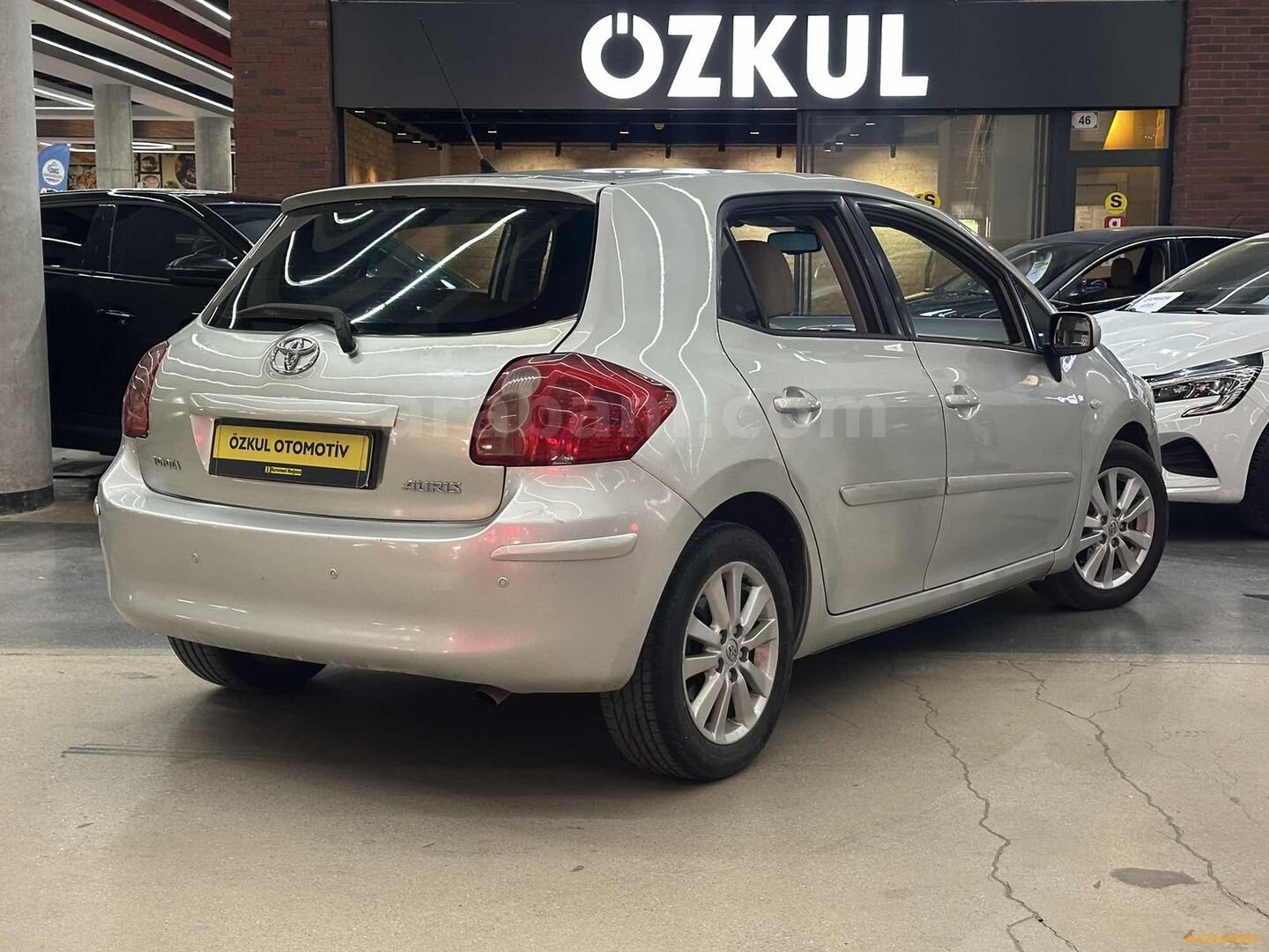 Galeriden Toyota Auris 1.6 Elegant 2009 Model Ankara 165.000 km Gri 5