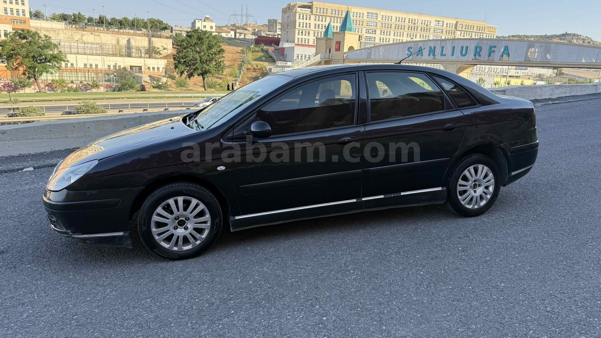 Galeriden Citroen C5 1.6 HDi SX 2006 Model Şanlıurfa 350.000 km Siyah 7