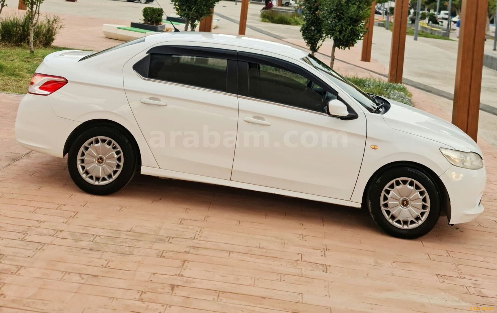 Galeriden Peugeot 301 1.2 VTi Access 2013 Model Antalya 328.000 km Beyaz 7