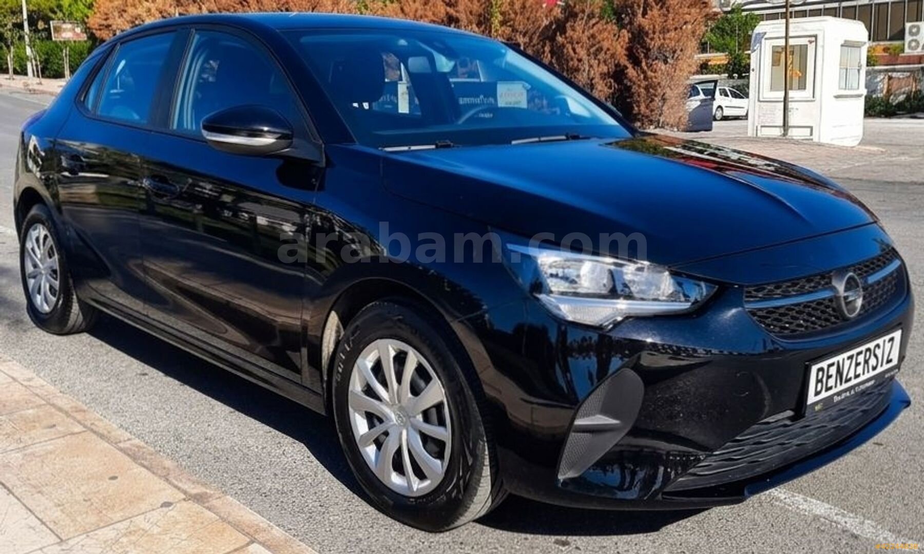 Galeriden Opel Corsa 1.2 Essential 2021 Model Antalya 41.000 km Siyah 2