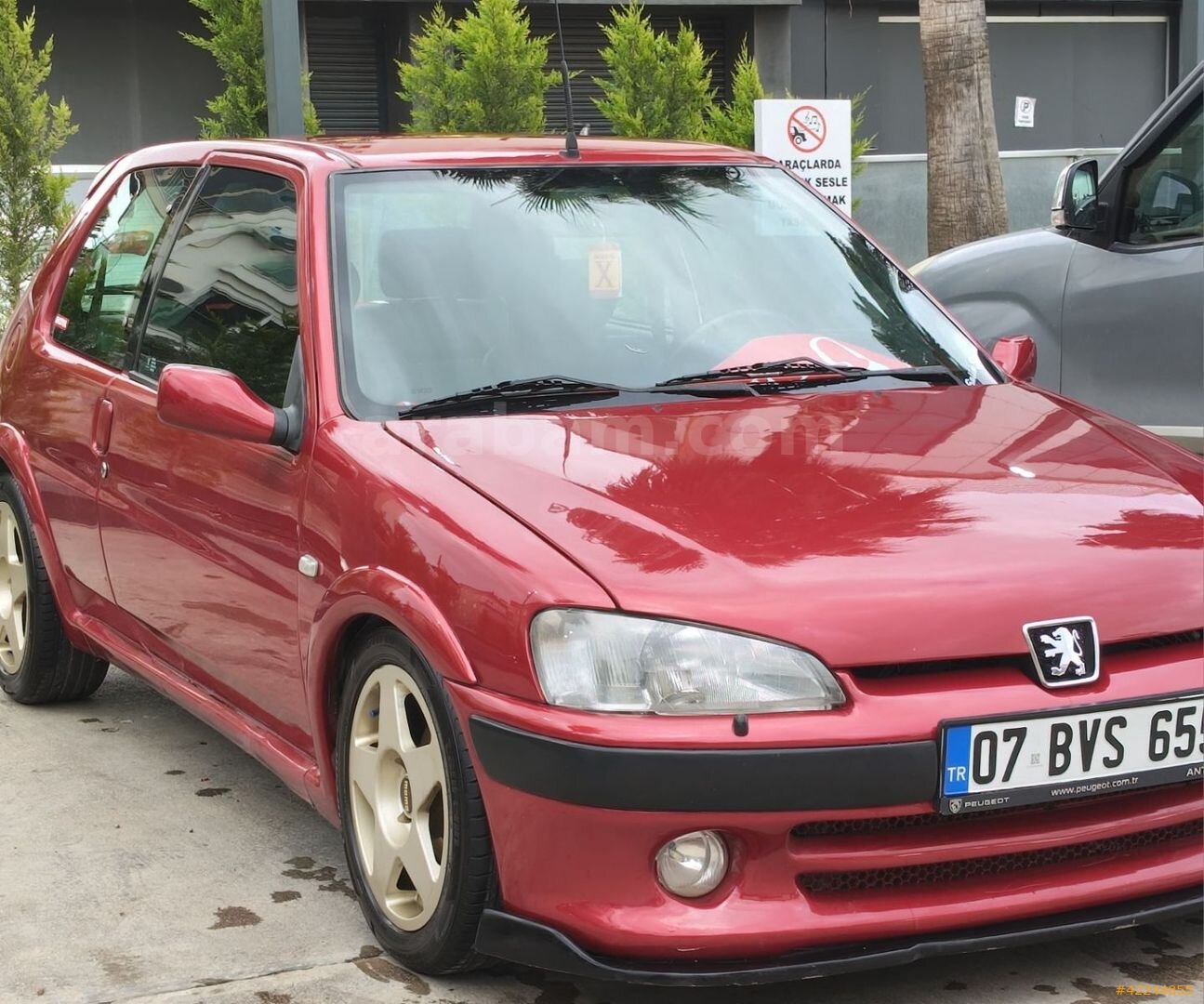 Galeriden Peugeot 106 GTI 1998 Model Antalya 311.000 km Bordo 5