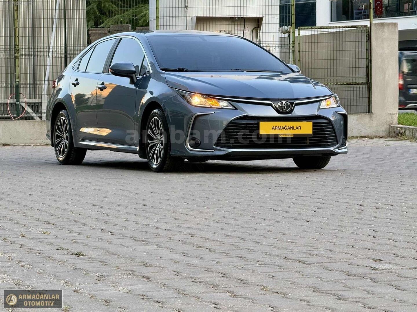 Galeriden Toyota Corolla 1.5 Vision 2022 Model Manisa 83.000 km Mavi 5