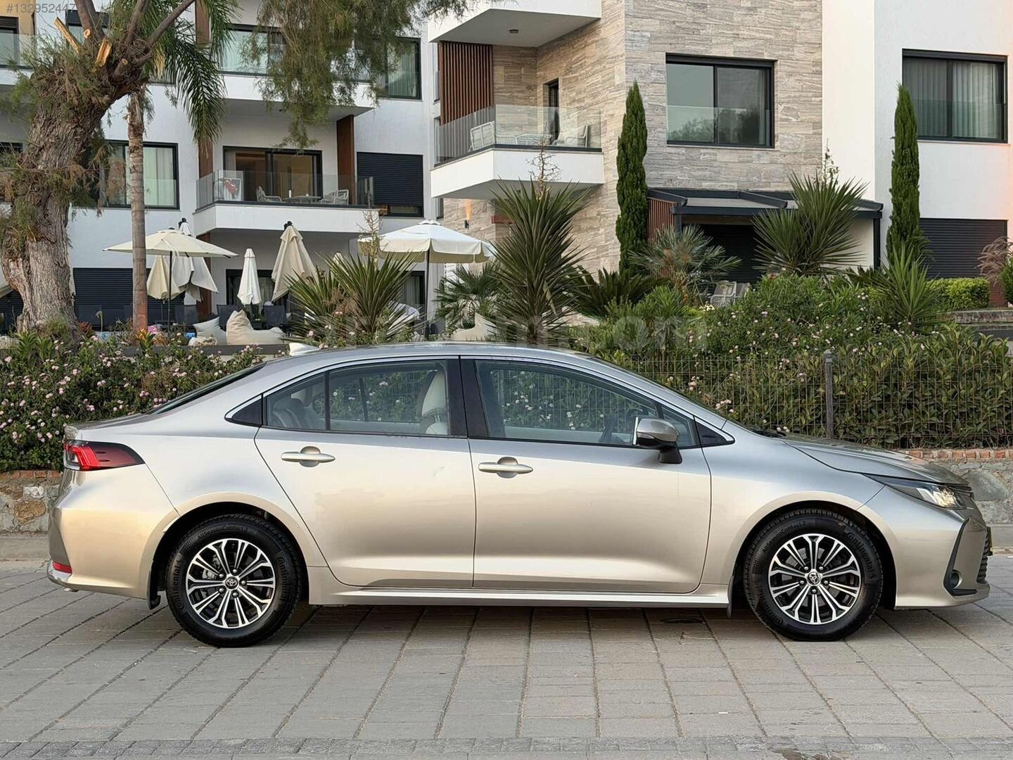 Galeriden Toyota Corolla 1.5 Vision 2021 Model Muğla 63.800 km Şampanya 7