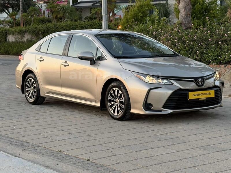 Galeriden Toyota Corolla 1.5 Vision 2021 Model Muğla 63.800 km Şampanya