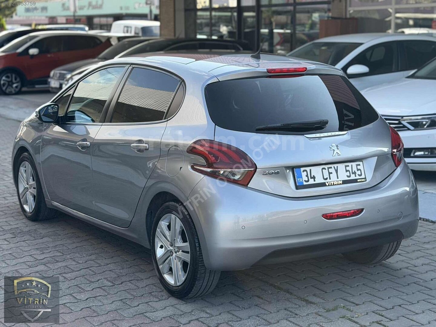 Galeriden Peugeot 208 1.2 PureTech Signature 2019 Model Kocaeli 119.000 km Füme 6