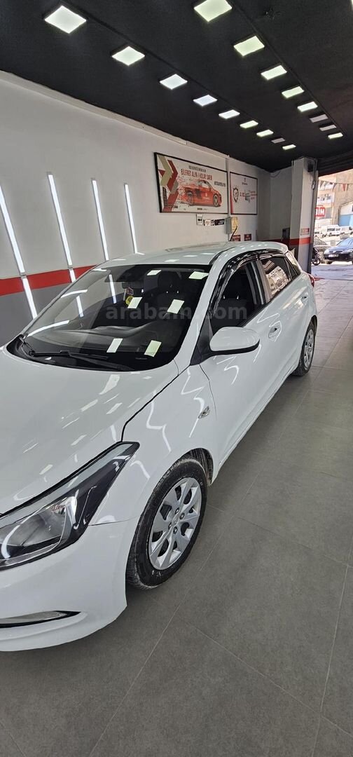 Sahibinden Hyundai i20 1.4 CRDi Jump 2016 Model Iğdır 185.000 km Beyaz 3