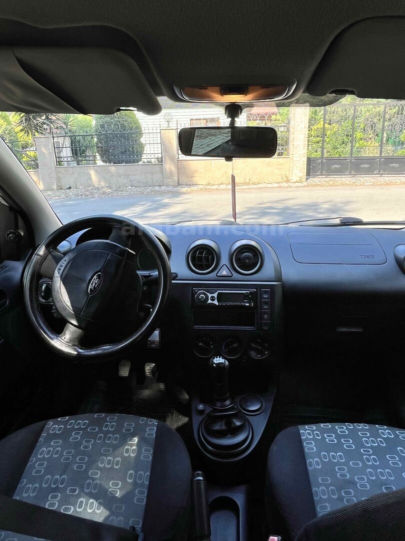 Sahibinden Ford Fiesta 1.4 TDCi Comfort 2005 Model Hatay 271.000 km Gri (Gümüş) 3