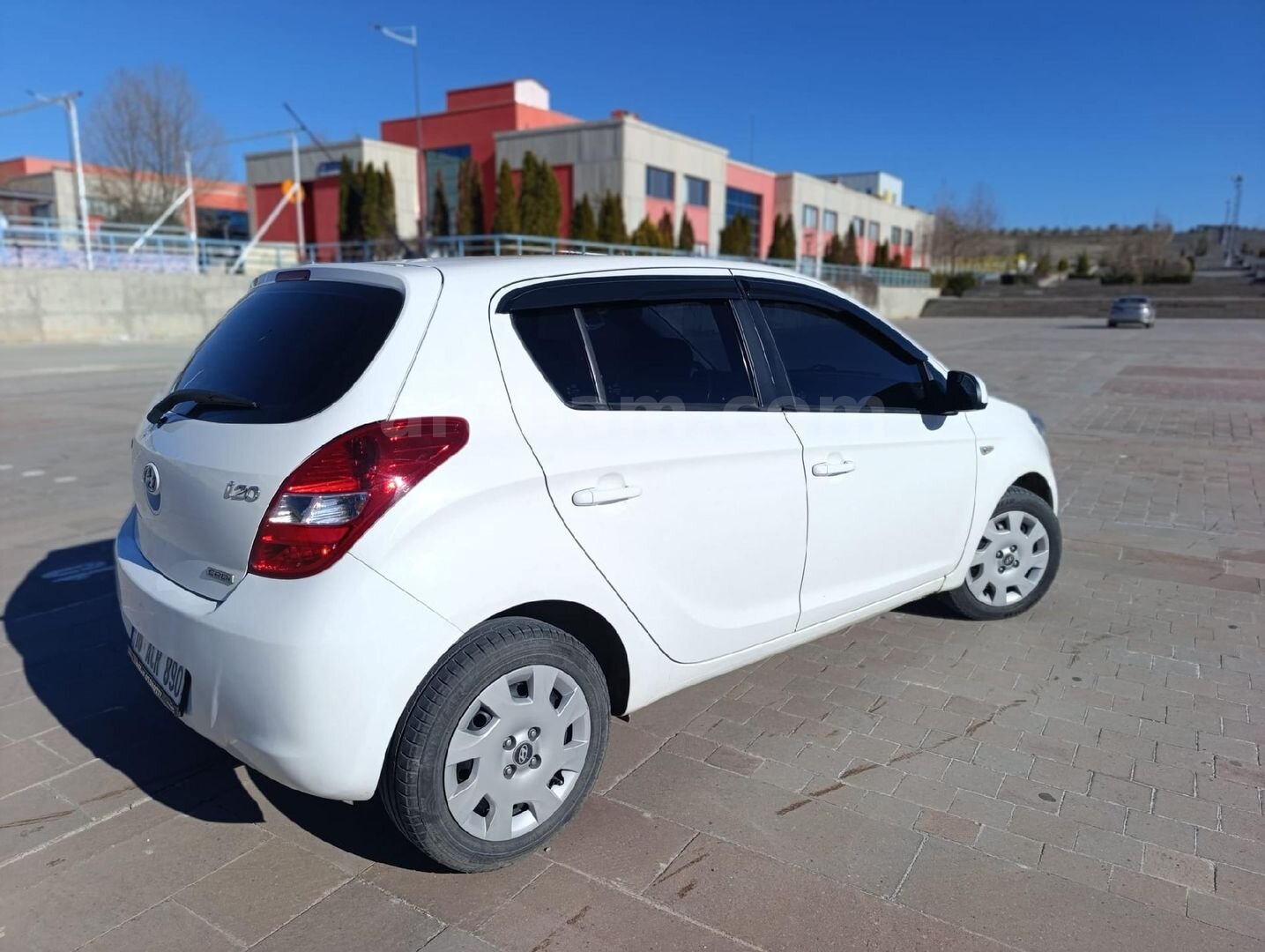 Sahibinden Hyundai i20 1.4 CRDi Jump 2012 Model Çankırı 216.000 km Beyaz 4