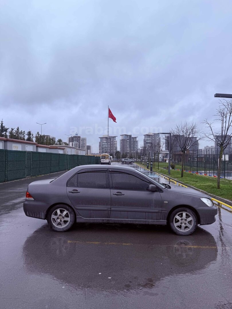 Sahibinden Mitsubishi Lancer 1.6 Invite 2006 Model İstanbul 323.000 km Füme 6