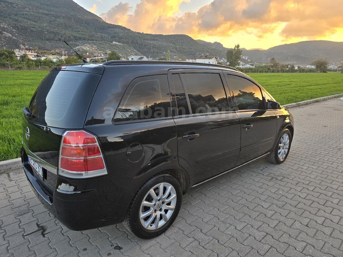 Sahibinden Opel Zafira 1.6 Enjoy 2007 Model Muğla 248.000 km Siyah 4