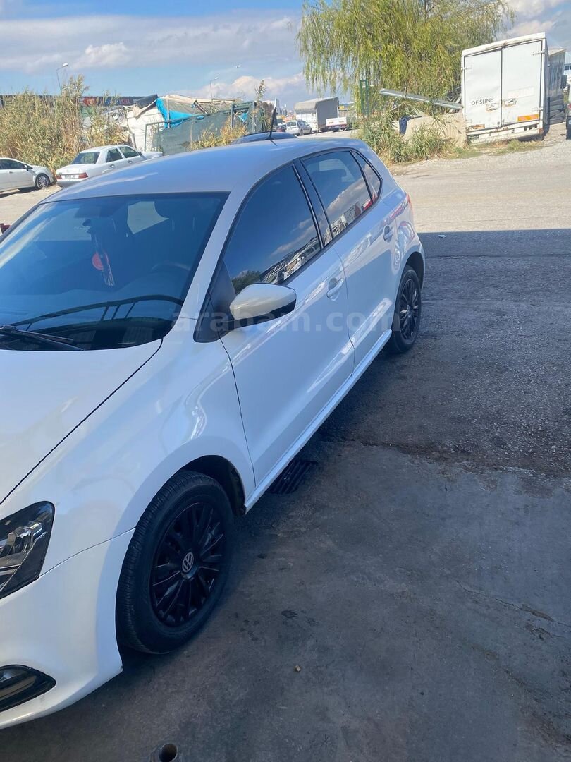 Sahibinden Volkswagen Polo 1.0 Trendline 2015 Model Ankara 215.000 km Beyaz 2