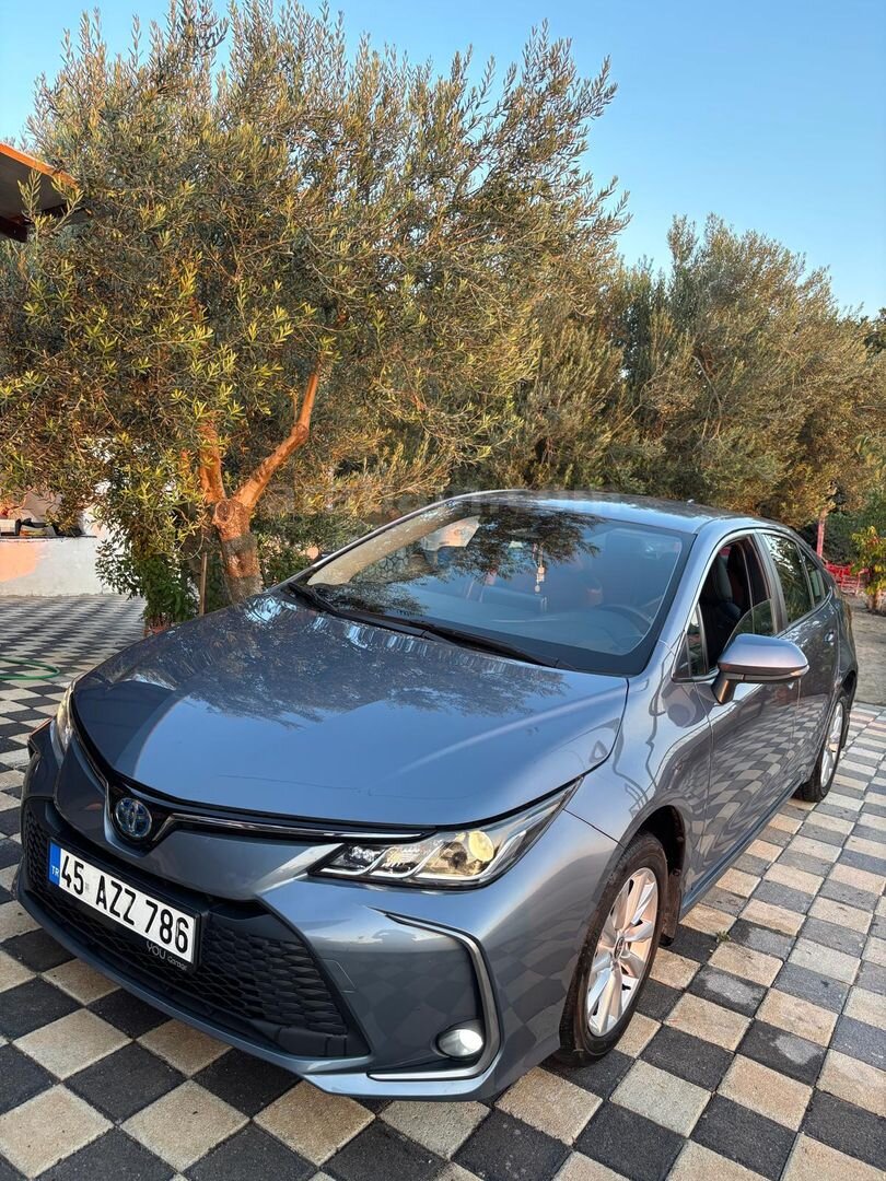 Sahibinden Toyota Corolla 1.8 Hybrid Dream 2024 Model Manisa 36.500 km Mavi 4