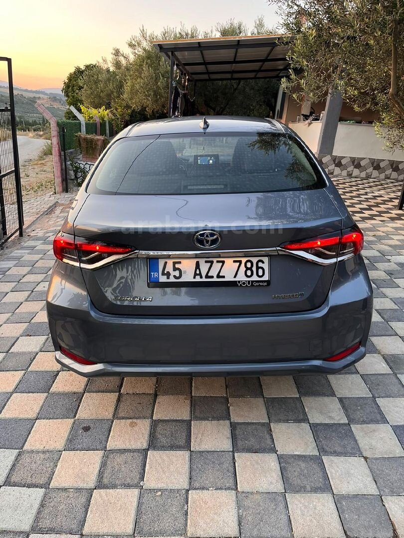 Sahibinden Toyota Corolla 1.8 Hybrid Dream 2024 Model Manisa 36.500 km Mavi 5
