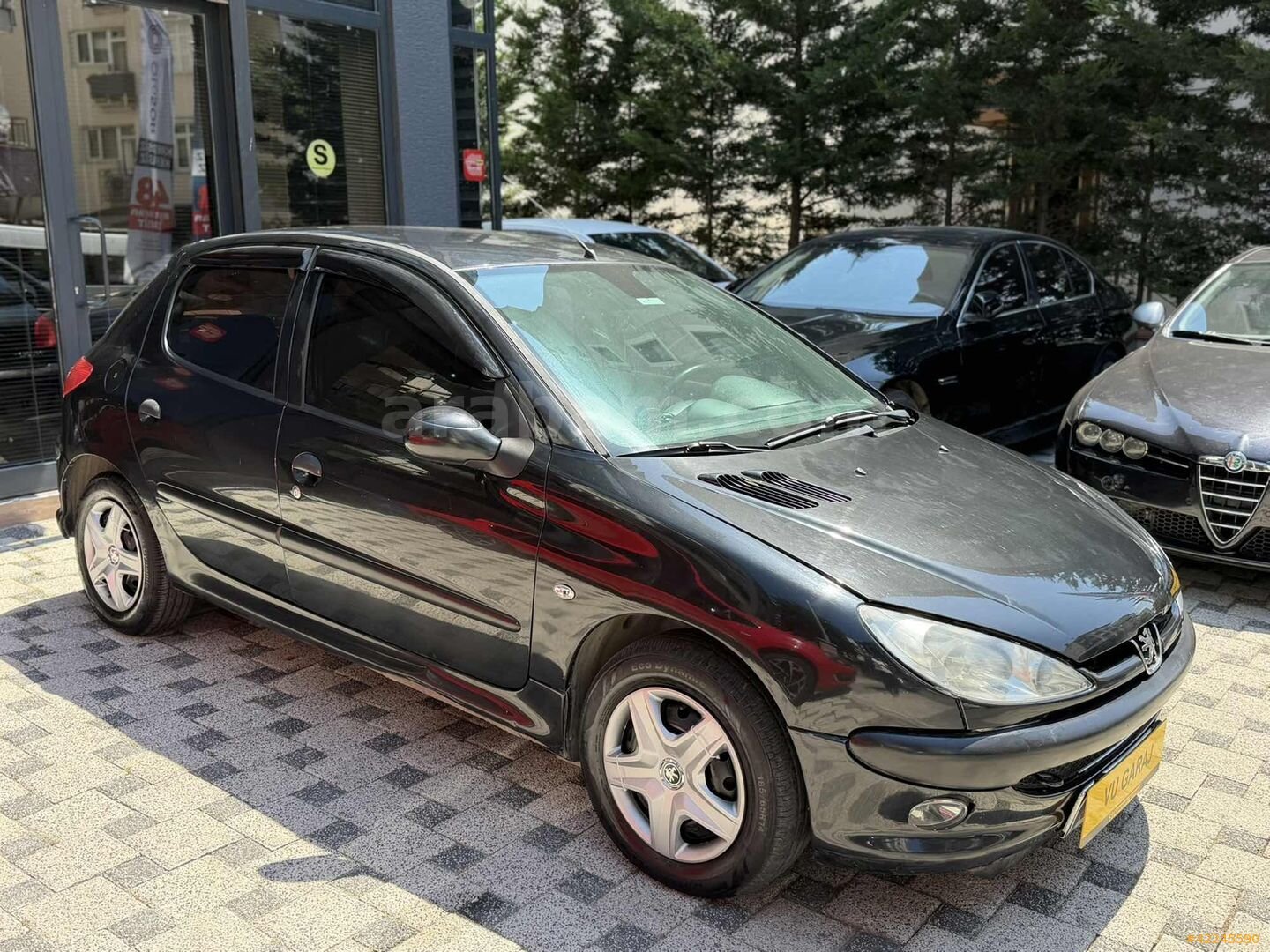 Galeriden Peugeot 206 1.4 HDi Fever 2007 Model İstanbul 215.000 km Siyah 2