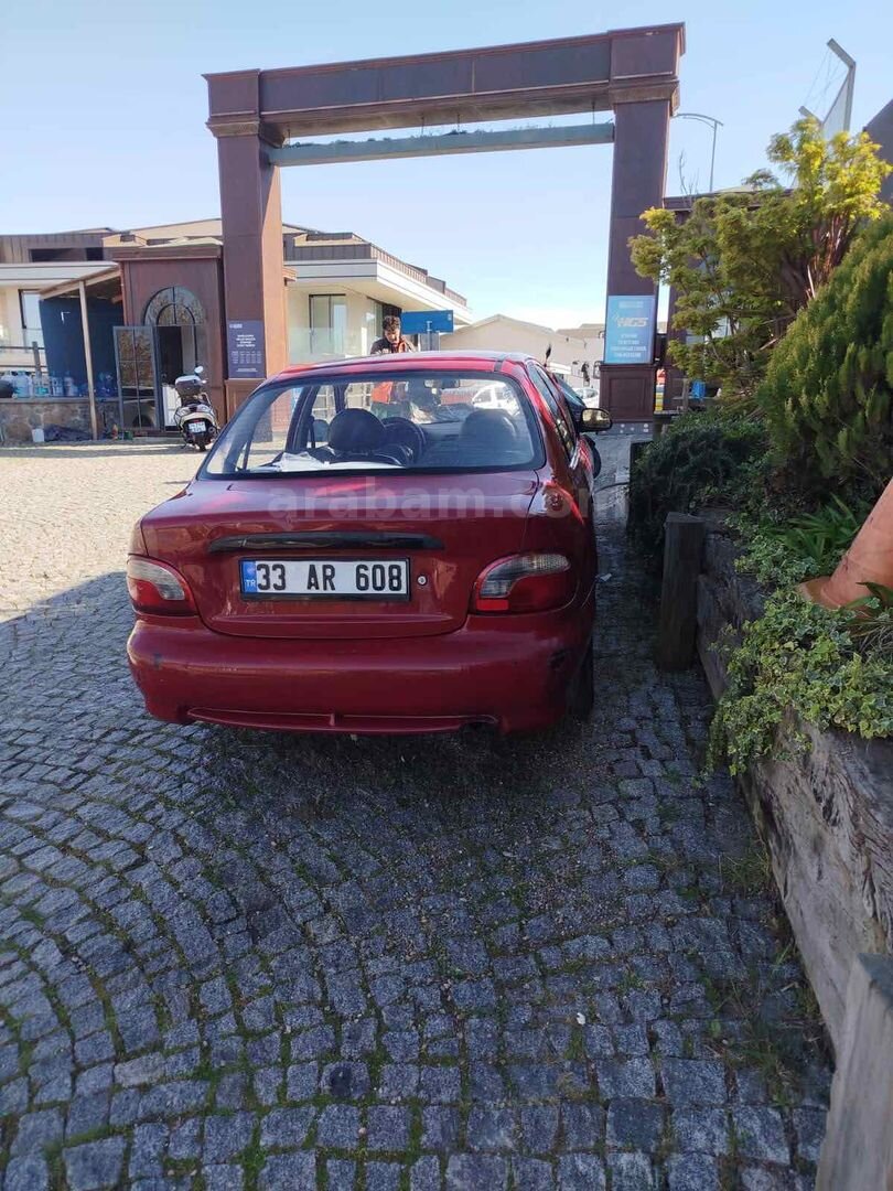 Sahibinden Hyundai Accent 1.3 LS 1999 Model İstanbul 147.000 km Bordo 4