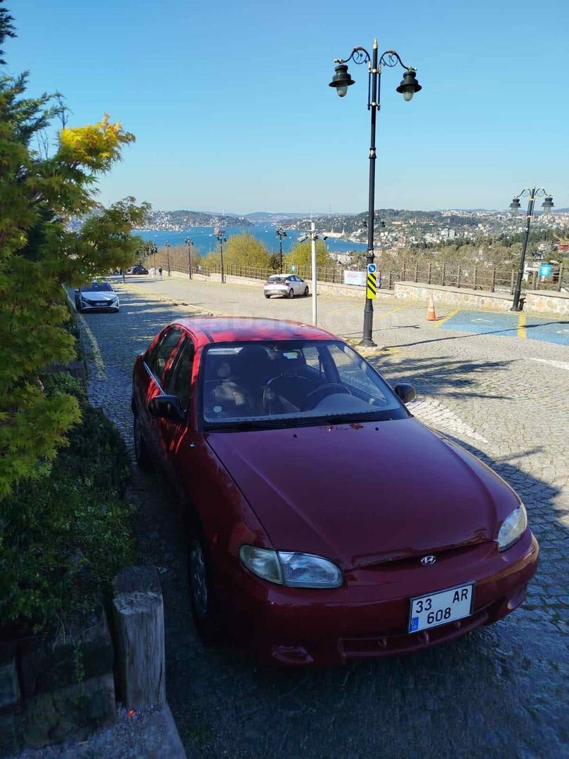 Sahibinden Hyundai Accent 1.3 LS 1999 Model İstanbul 147.000 km Bordo 3