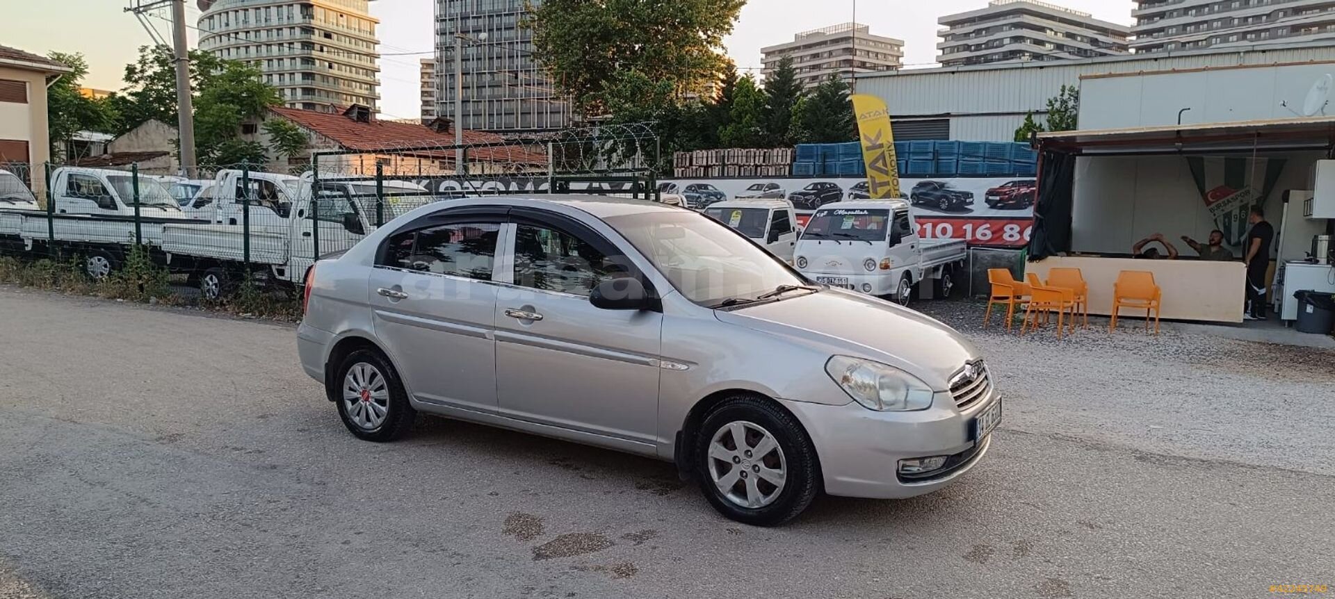 Galeriden Hyundai Accent Era 1.5 CRDi Style 2009 Model Bursa 245.000 km Gri 7