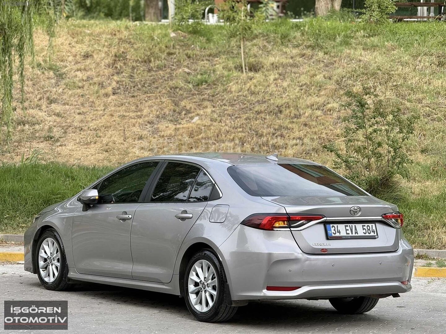 Galeriden Toyota Corolla 1.5 Dream 2021 Model Balıkesir 129.000 km Gri 6