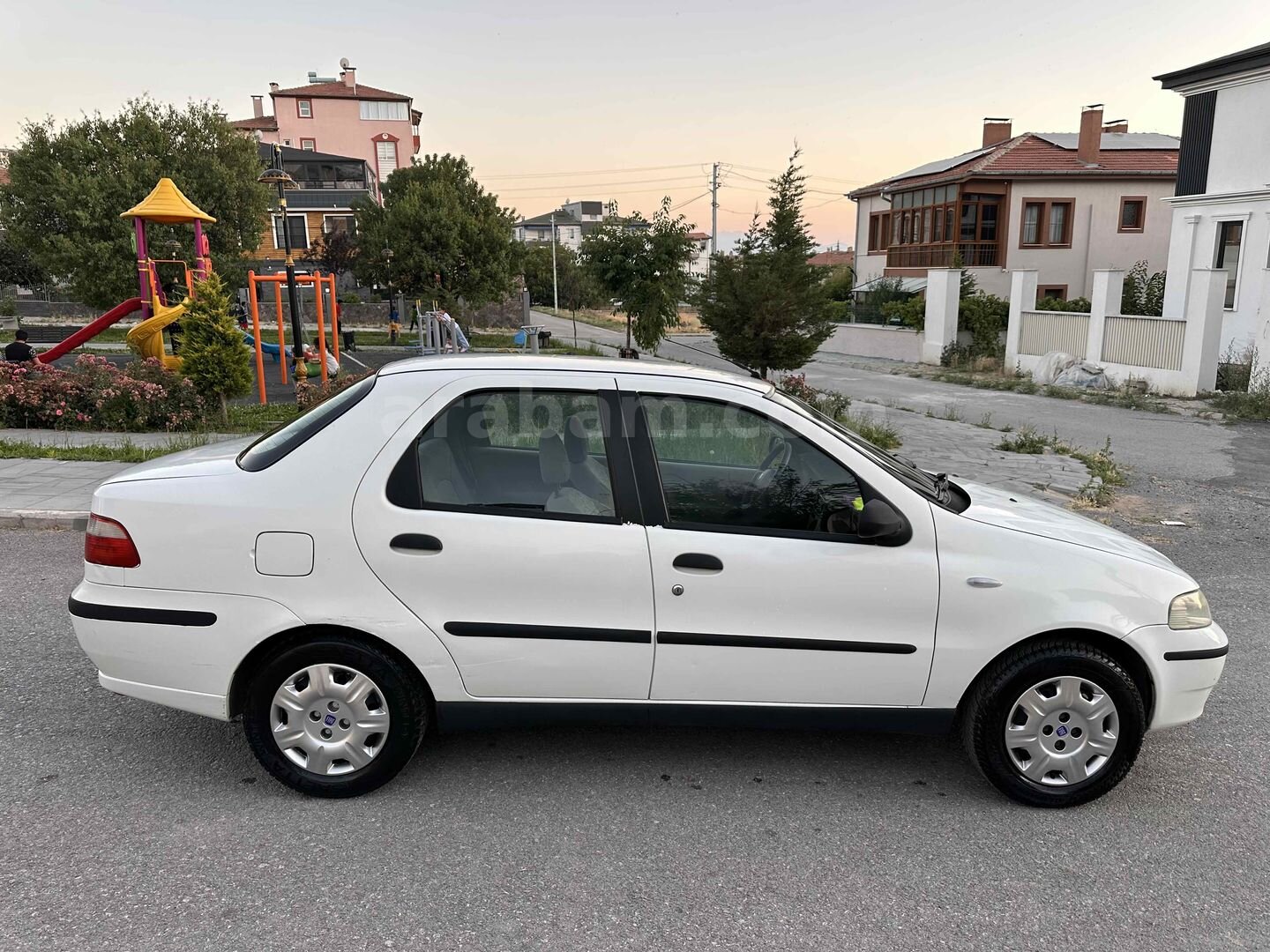 Sahibinden Fiat Albea 1.2 EL 2004 Model Kayseri 330.000 km Beyaz 7